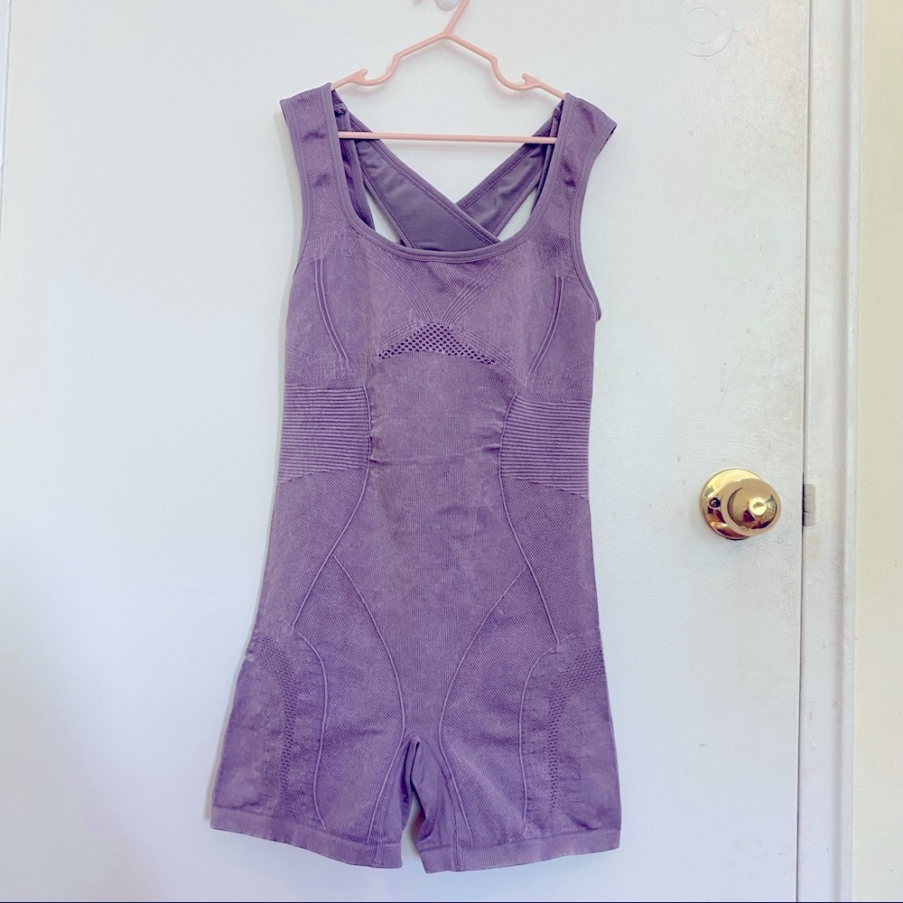 Fabletics Sky Bodysuit in Light Dove
